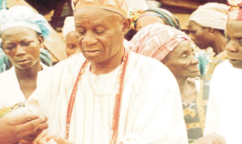 Late Oba Adebayo Onadeko (d: 2007) at the 2005 World Diabetes Day